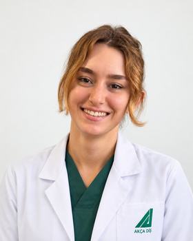 Dt. Gizem Aydınlıoğlu